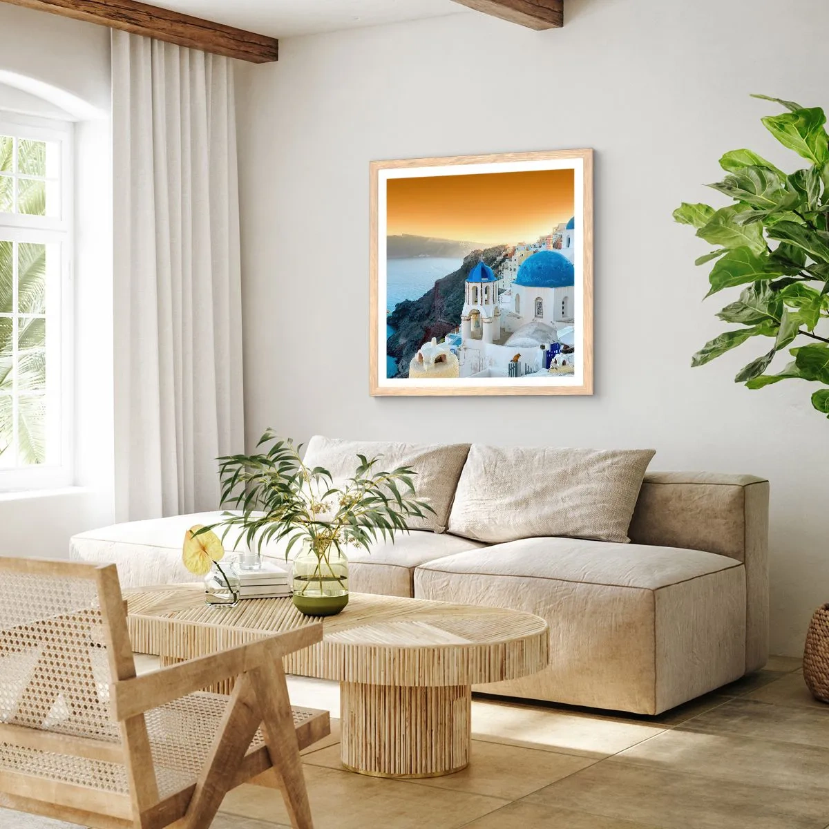 Poster în ramă de stejar deschis - Santorini - îmbrățișat de stânci - 40x40 cm