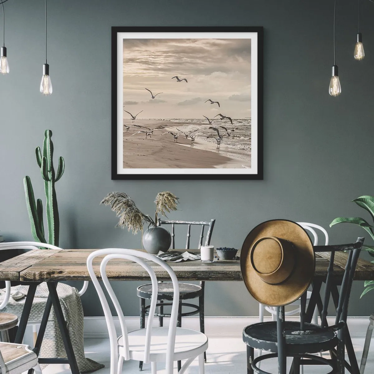 Poster în ramă neagră - Marea zumzăie, păsările cântă - 40x40 cm