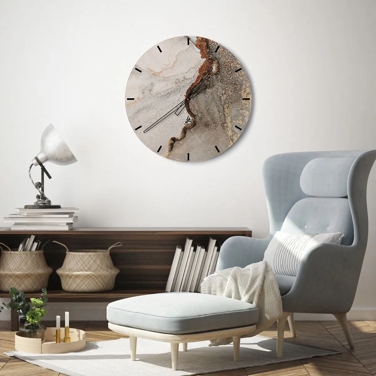 Ceas de perete - Ceas pe sticlă - O compoziție abstractă în nuanțe de auriu și gri. - 30x30cm - La granița culorilor - Decorațiune modernă pentru perete pentru living, bucătărie și dormitor ARTTOR