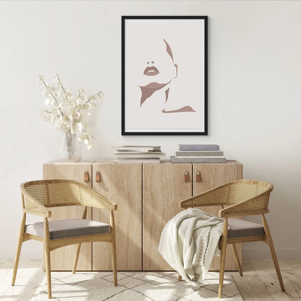 Poster în ramă neagră - Un portret facial minimalist în nuanțe de bej și maro. - 50x70cm - Creată din lumină și umbră - Decorațiune modernă pentru perete pentru living și dormitor ARTTOR