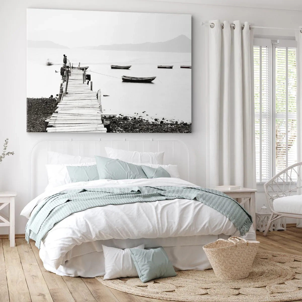 Tablou pe pânză Canvas - dig de lemn și bărci pe ape calme - 70x50cm - Peste apă liniștită și limpede - Decorațiune modernă pentru perete pentru living și dormitor ARTTOR