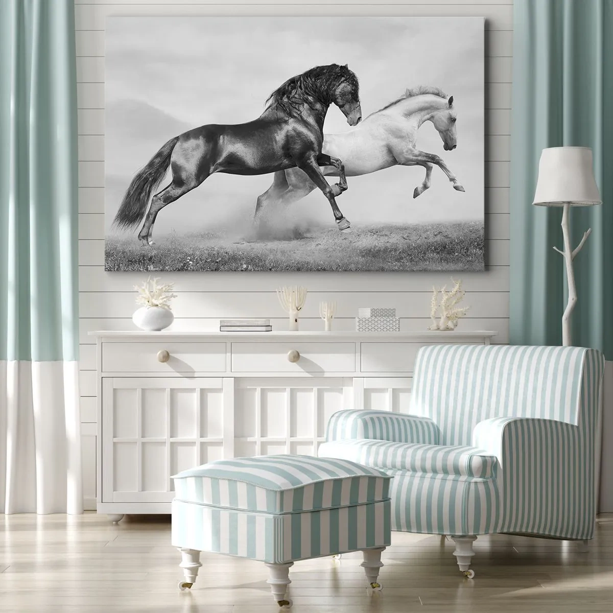 Tablou pe pânză Canvas - Doi cai în galop într-o compoziție dinamică alb-negru - 70x50cm - Îngeri și demoni - Decorațiune modernă pentru perete pentru living și dormitor ARTTOR