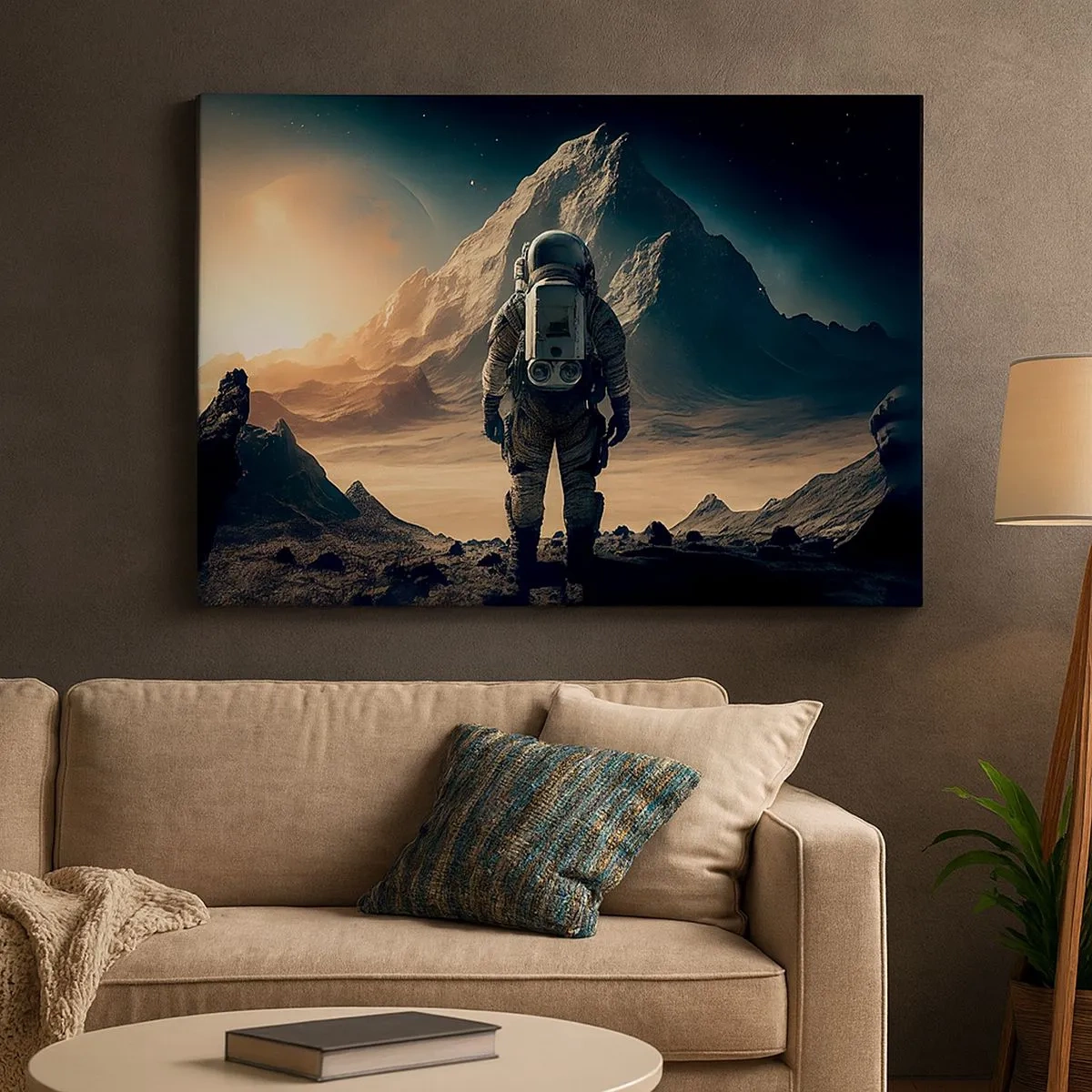 Tablou pe pânză Canvas - Astronautul pe fundalul unor munți maiestuoși - 70x50cm - O nouă provocare - Decorațiune modernă pentru perete pentru living și dormitor ARTTOR