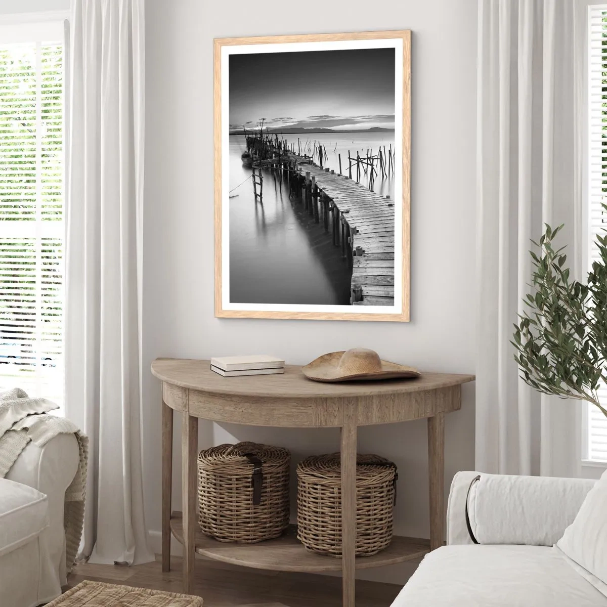 Poster în ramă de stejar deschis - Liniștea unui țărm uitat - 40x50 cm