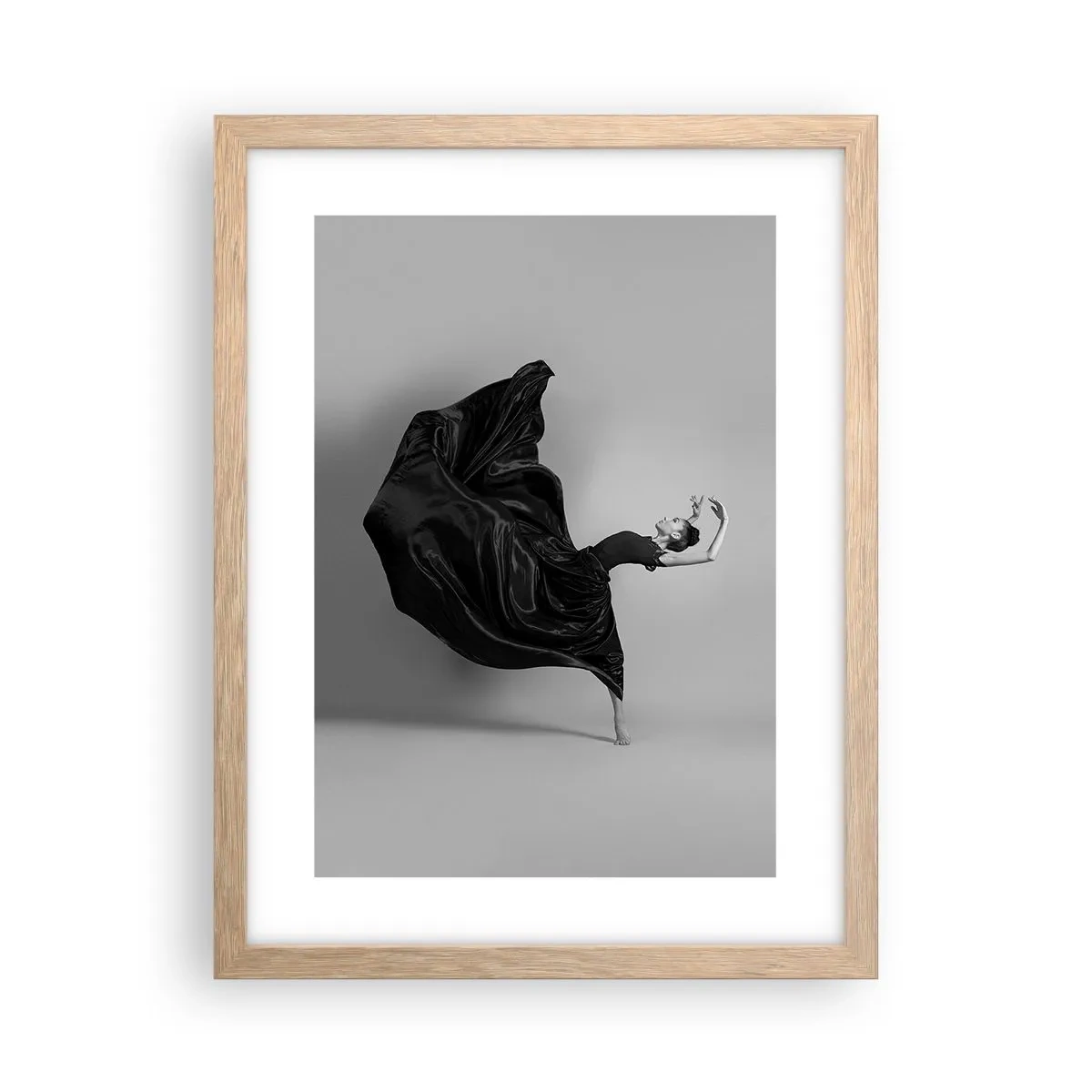 Poster în ramă de stejar deschis - Înaripată de muzică - 30x40 cm