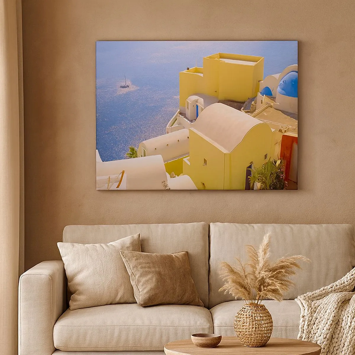 Tablou pe pânză Canvas - Arhitectură grecească cu vedere la mare și o barcă în fundal - 70x50cm - Peisaj grecesc în alb și albastru - Decorațiune modernă pentru perete pentru living și dormitor ARTTOR
