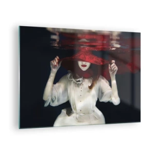 Tablou pe sticlă - Femeie cu o pălărie roșie sub apă - 70x50cm - Frumoasa fantomă - Decorațiune modernă pentru perete pentru living și dormitor ARTTOR