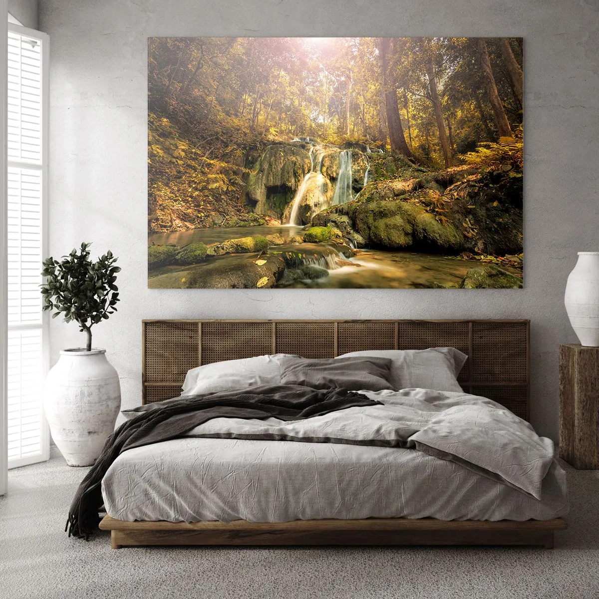 Tablou pe sticlă - Cascada de pădure în verde - 120x80 cm