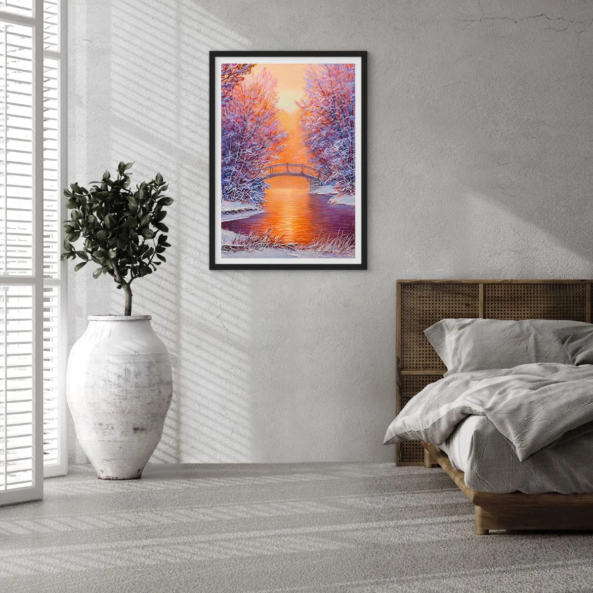 Poster în ramă neagră - Peisaj de iarnă cu un pod și soarele apus reflectat în râu - 50x70cm - Hai să ne întâlnim aici - Decorațiune modernă pentru perete pentru living și dormitor ARTTOR