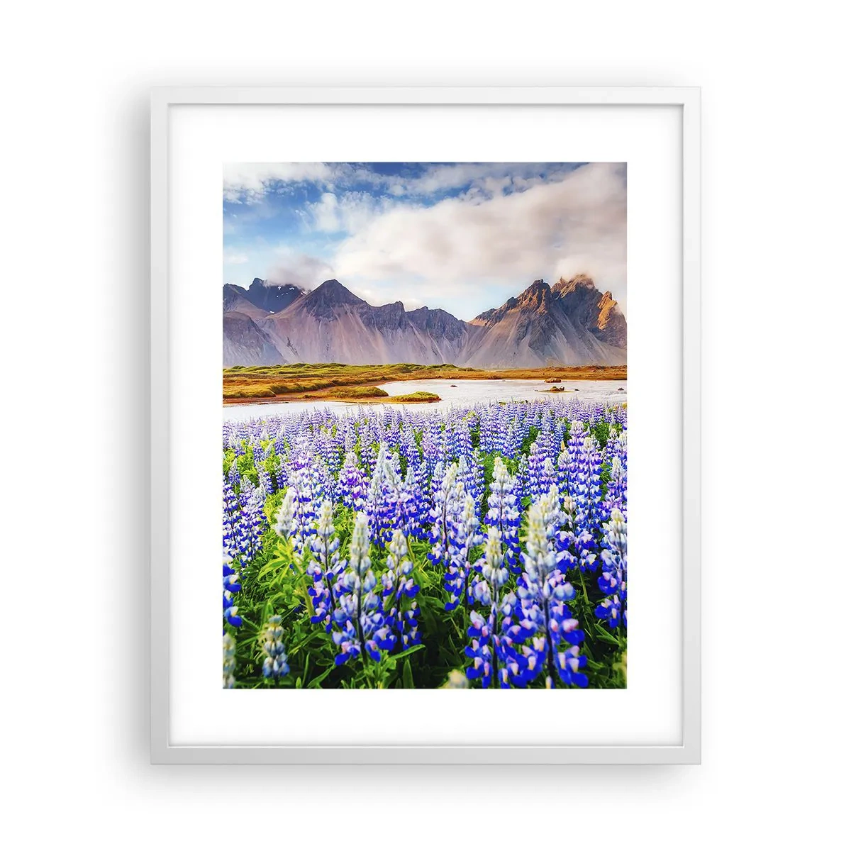 Poster în ramă albă - Putere și severitate alături de blândețe - 40x50 cm