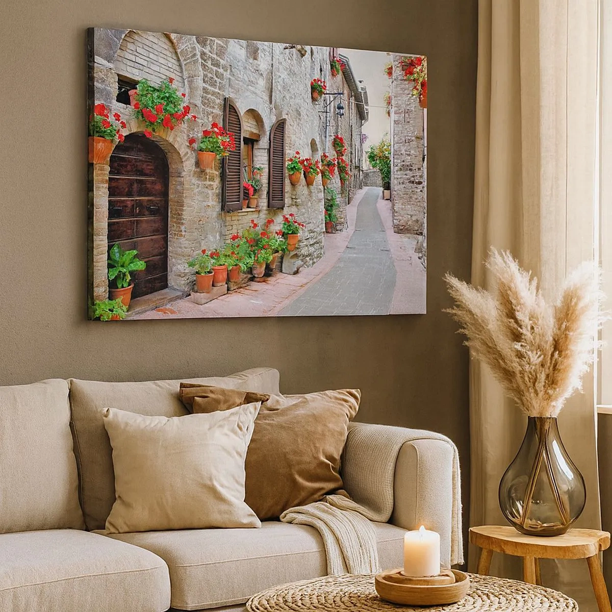 Tablou pe pânză Canvas - O stradă îngustă cu clădiri din piatră decorate cu ghivece de flori - 70x50cm - Oraș italian de vis - Decorațiune modernă pentru perete pentru living și dormitor ARTTOR