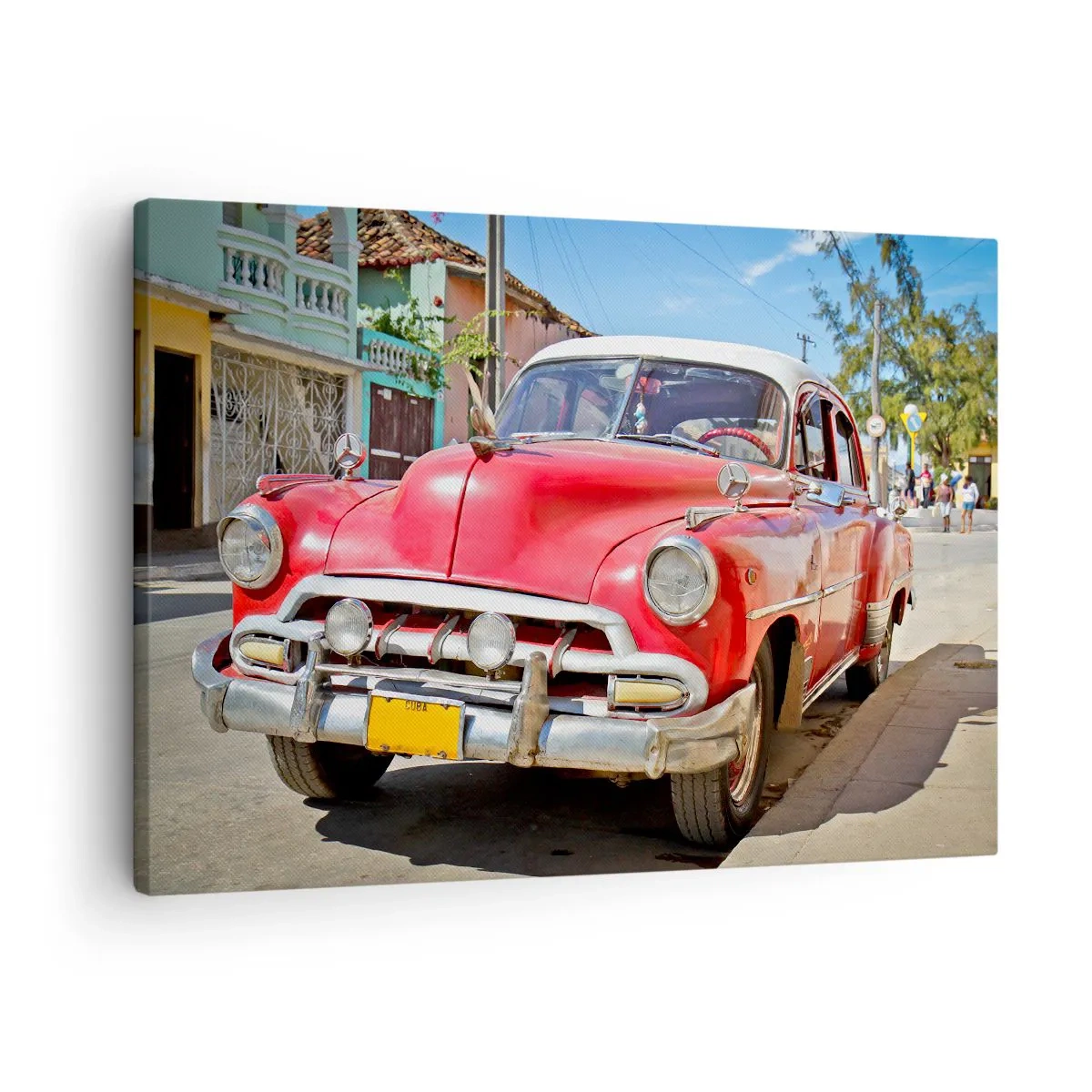 Tablou pe pânză Canvas - O mașină clasică roșie parcată pe stradă într-o zi însorită - 70x50cm - Doar în Cuba - Decorațiune modernă pentru perete pentru living și dormitor ARTTOR