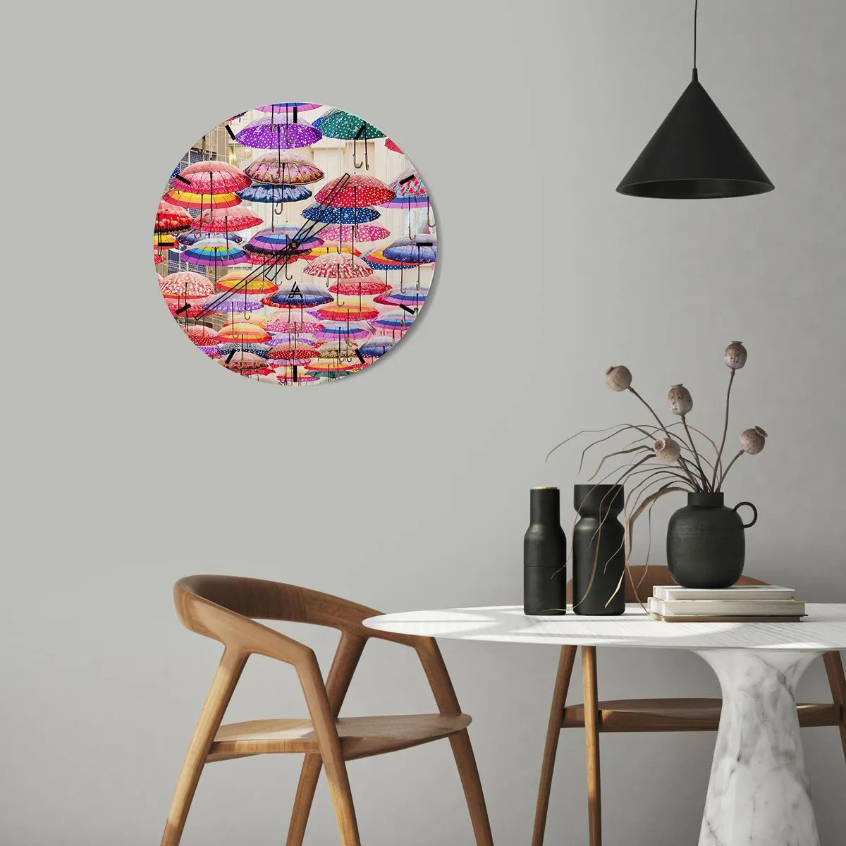 Ceas de perete - Ceas pe sticlă - Umbrele colorate atârnate deasupra străzii - 30x30cm - Pajiște urbană - Decorațiune modernă pentru perete pentru living, bucătărie și dormitor ARTTOR