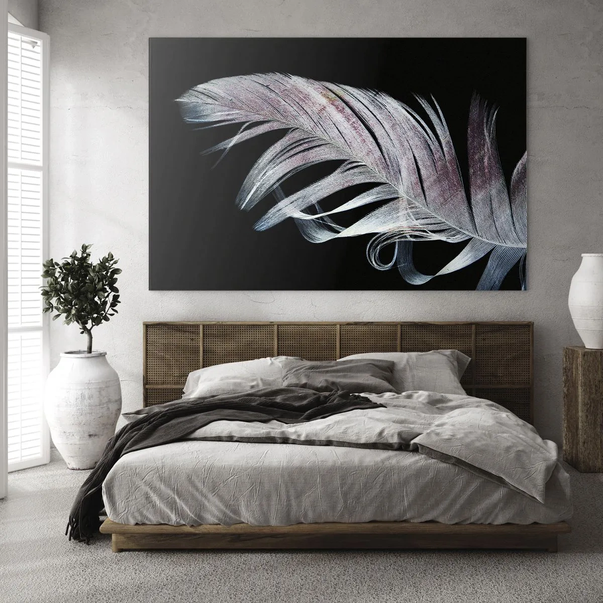 Tablou pe sticlă - O pană delicată pe un fundal negru într-o abordare artistică - 70x50cm - Gândește-te la atingere - Decorațiune modernă pentru perete pentru living și dormitor ARTTOR