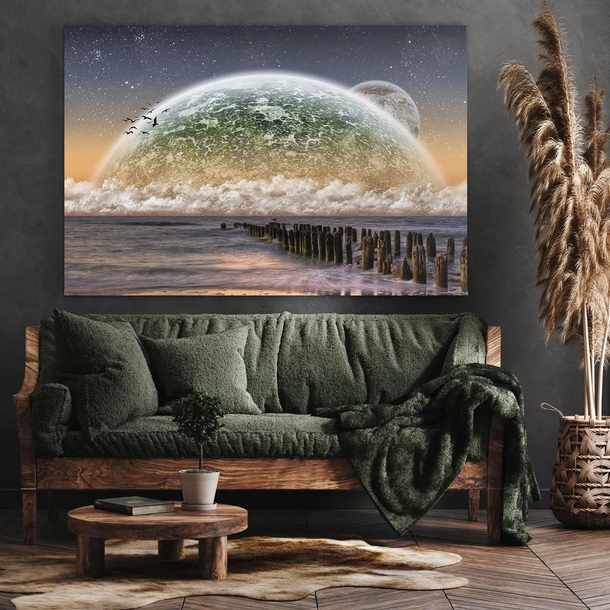 Tablou pe pânză Canvas - Un peisaj fantastic cu o planetă mare deasupra mării și un dig de lemn. - 70x50cm - Și lumea a ieșit din apă - Decorațiune modernă pentru perete pentru living și dormitor ARTTOR
