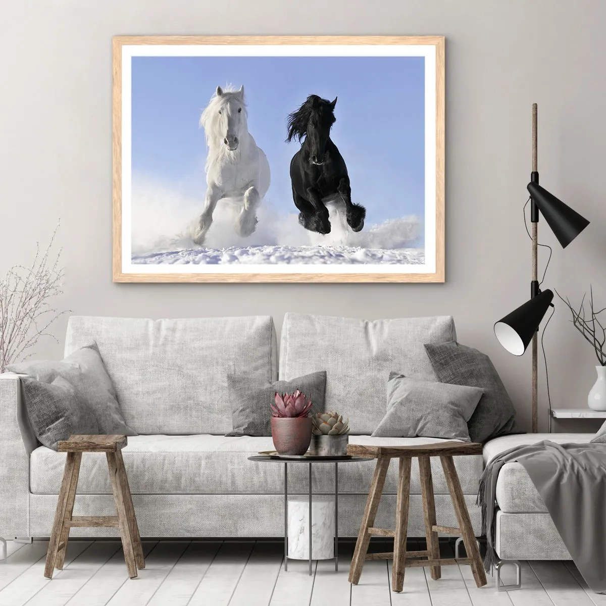 Poster în ramă de stejar deschis - Galop de alb și negru - 40x30 cm