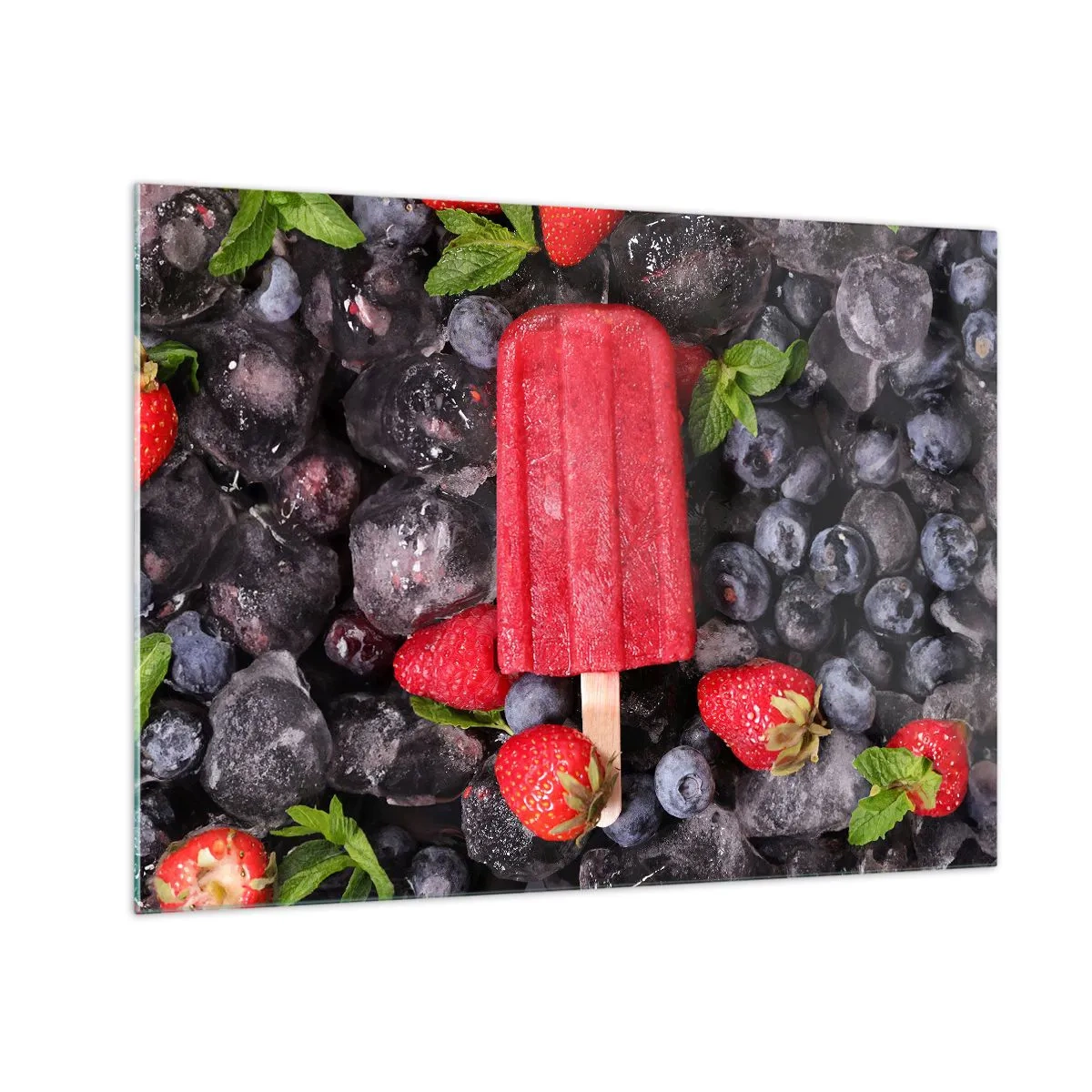 Tablou pe sticlă - Un băț de gheață printre fructe congelate și frunze de mentă - 70x50cm - Umbra unei veri fierbinți - Decorațiune modernă pentru perete pentru living și dormitor ARTTOR