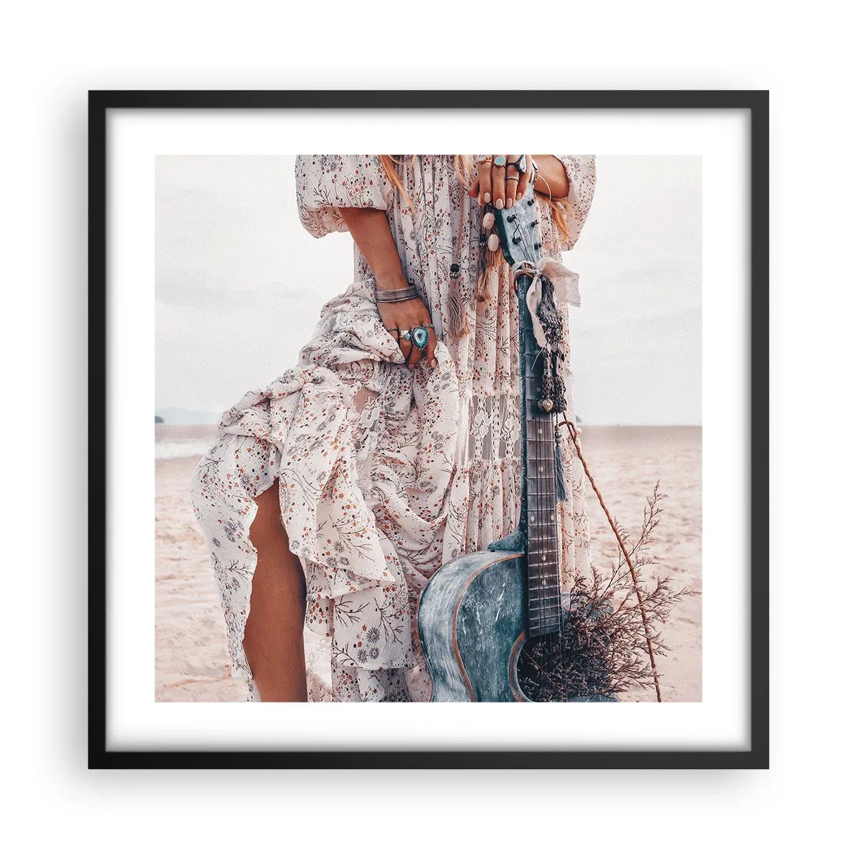 Poster în ramă neagră - Hippie pe drum - 50x50 cm