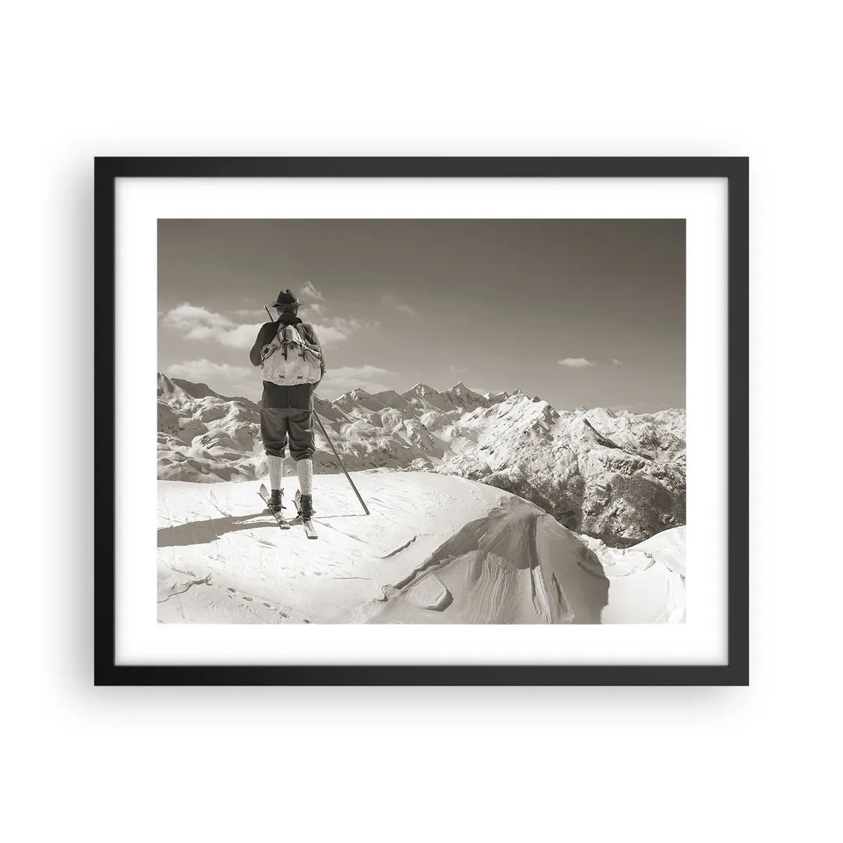 Poster în ramă neagră - Și munții sunt la fel - 50x40 cm