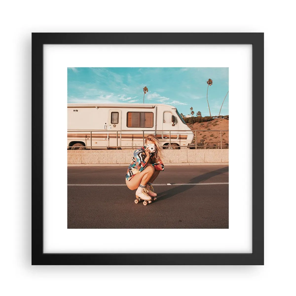 Poster în ramă neagră - Zâmbiți, vă rog! - 30x30 cm