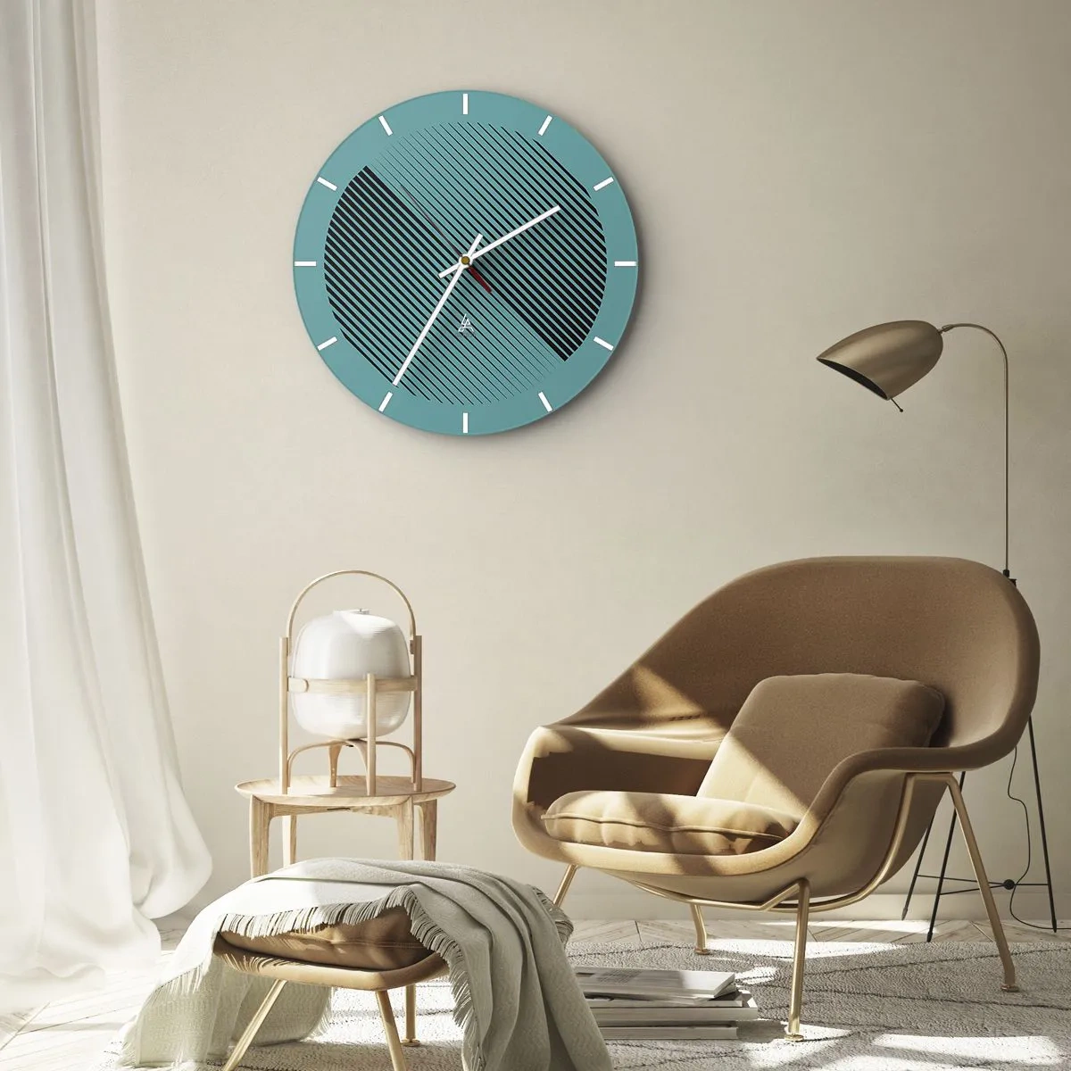 Ceas de perete - Ceas pe sticlă - Fundal turcoaz cu linii diagonale negre într-un aranjament geometric - 30x30cm - Cercul - o variație geometrică - Decorațiune modernă pentru perete pentru living, bucătărie și dormitor ARTTOR