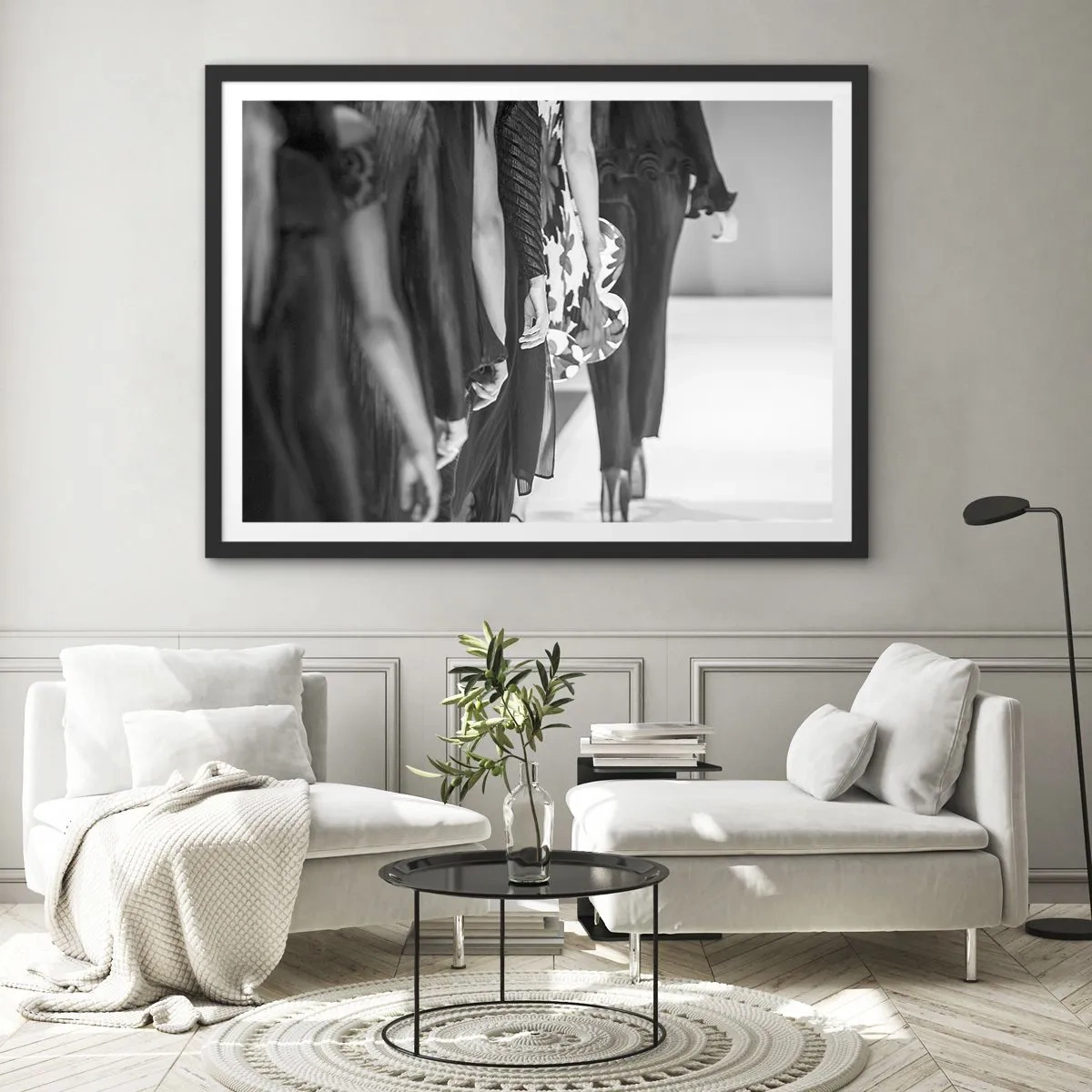 Poster în ramă neagră - Paradă elegantă - 70x50 cm