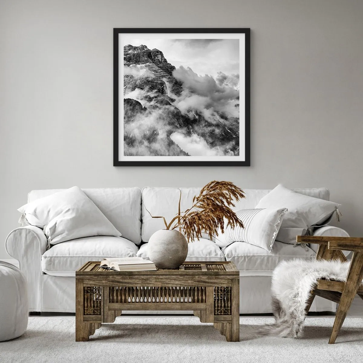 Poster în ramă neagră - Frumoase și crude - 40x40 cm