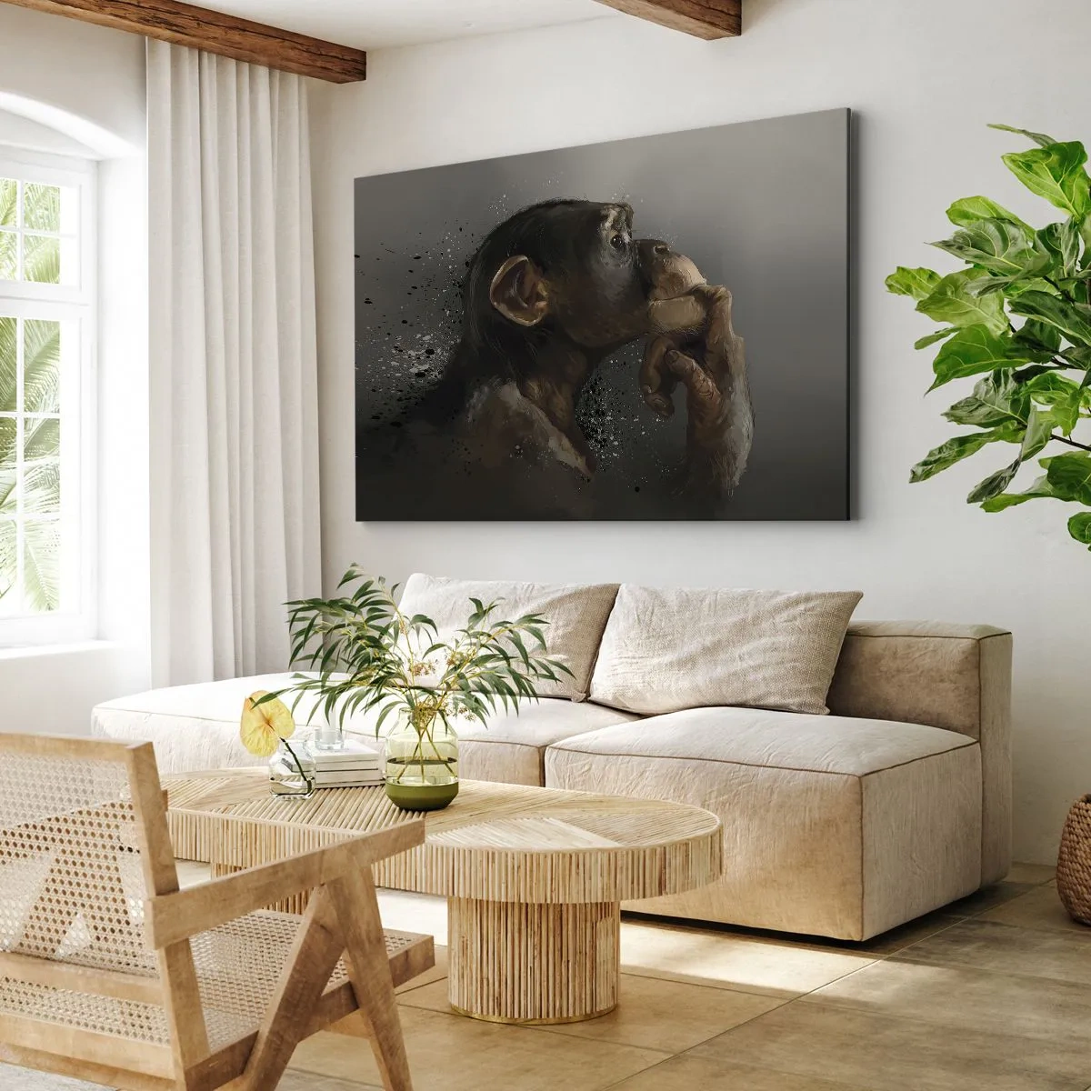 Tablou pe pânză Canvas - Portretul unei maimuțe într-o poză reflexivă pe un fundal gri - 70x50cm - Cu siguranță, gânditorul - Decorațiune modernă pentru perete pentru living și dormitor ARTTOR
