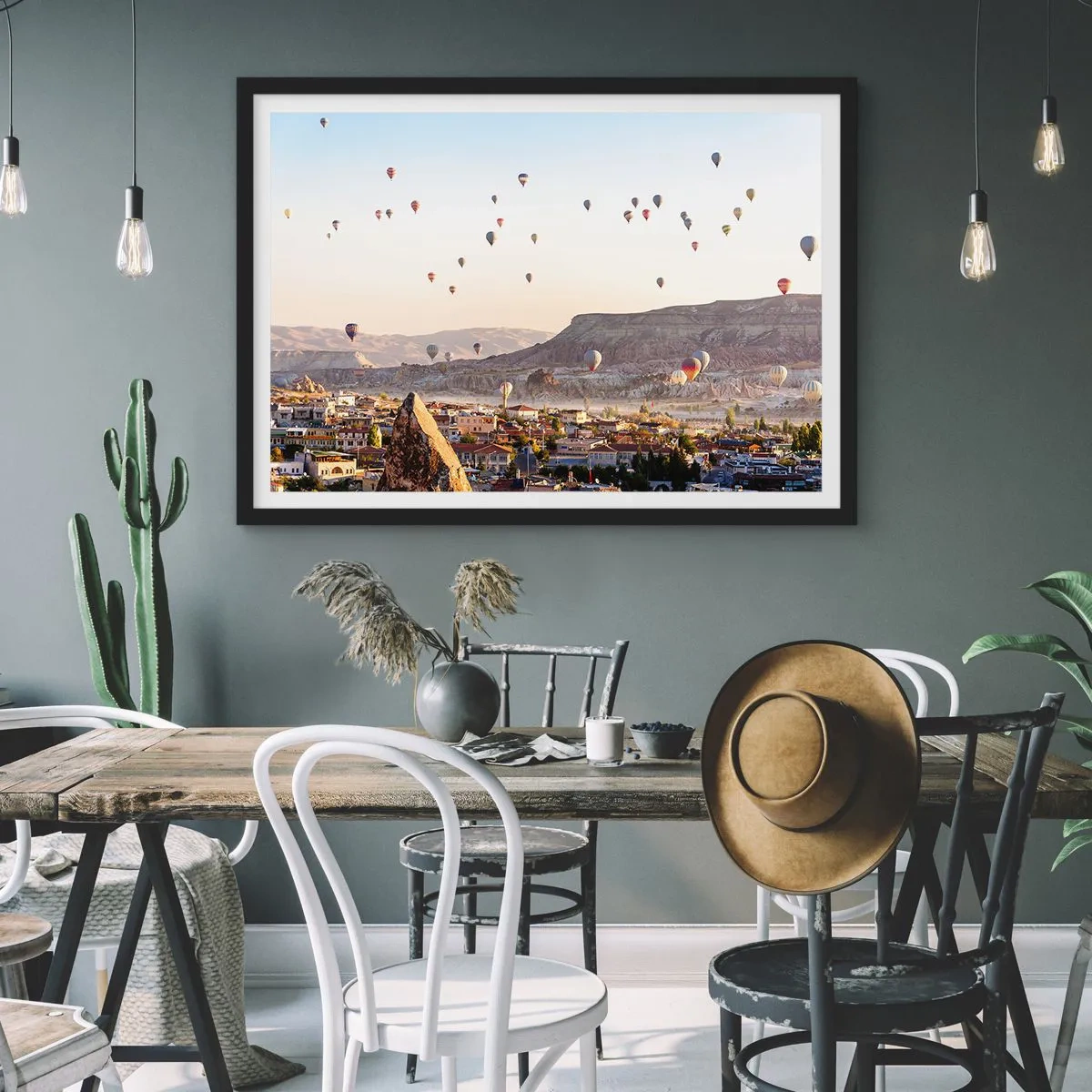 Poster în ramă neagră - Ca niște nave pe cer - 50x40 cm