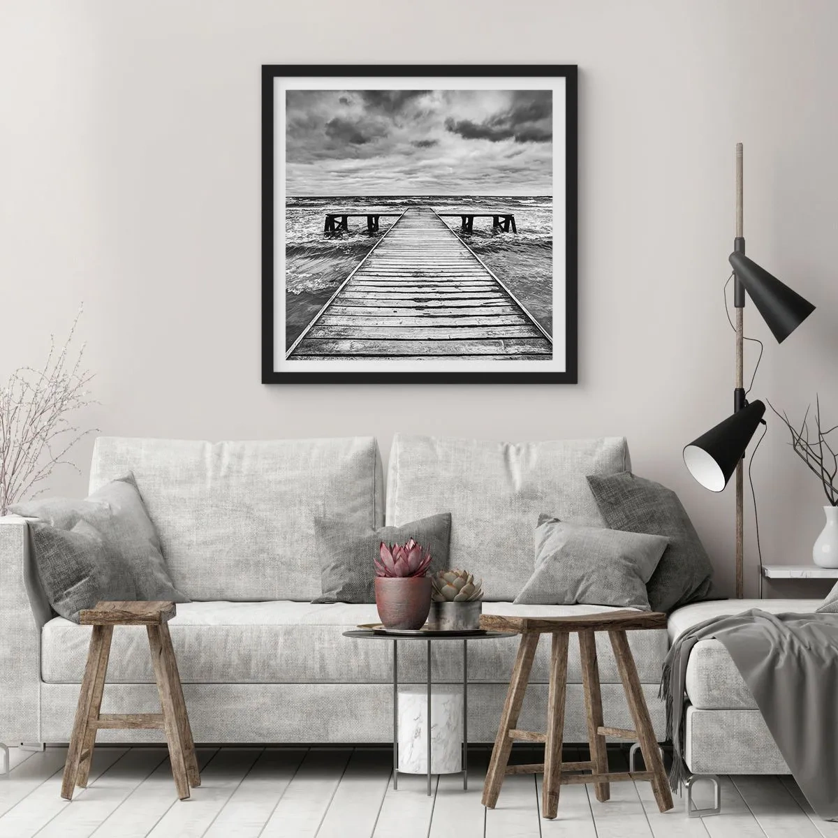 Poster în ramă neagră - Aștept ca vântul să fugărească... - 30x30 cm