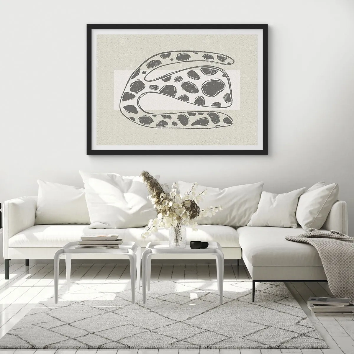 Poster în ramă neagră - O creatură bizară - 40x30 cm