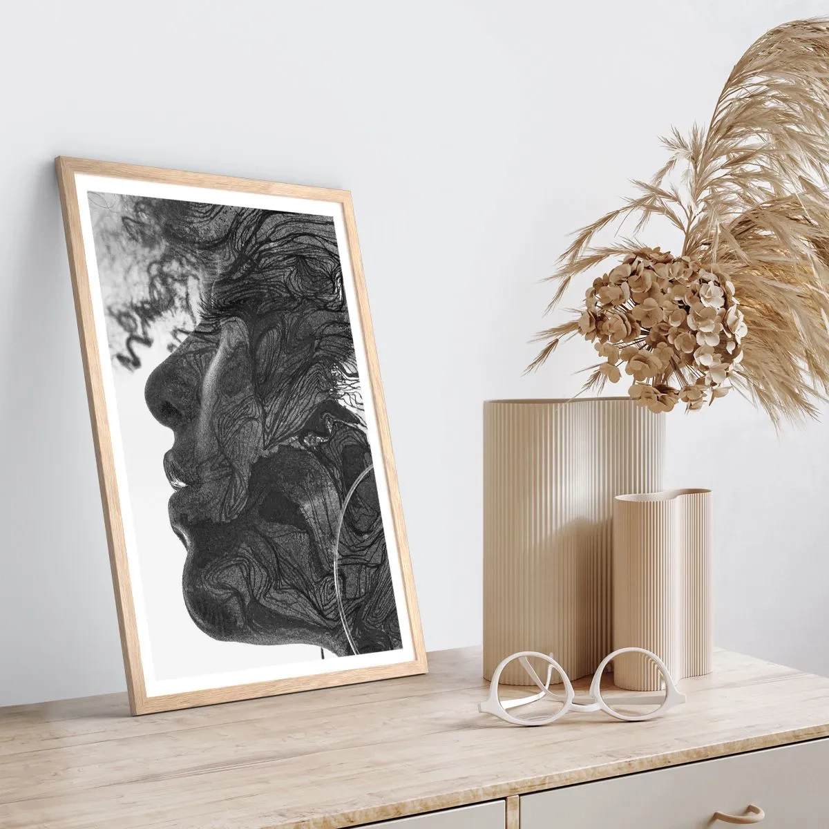 Poster în ramă de stejar deschis - Încurcată în vise - 50x70 cm