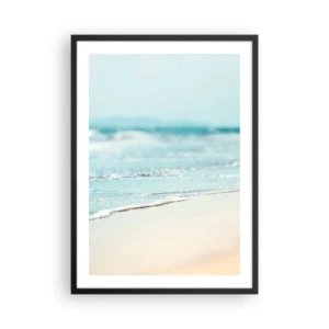 Poster în ramă neagră - O plajă liniștită și valuri calme în culori pastelate - 50x70cm - Căldură și zgomotul valurilor - Decorațiune modernă pentru perete pentru living și dormitor ARTTOR