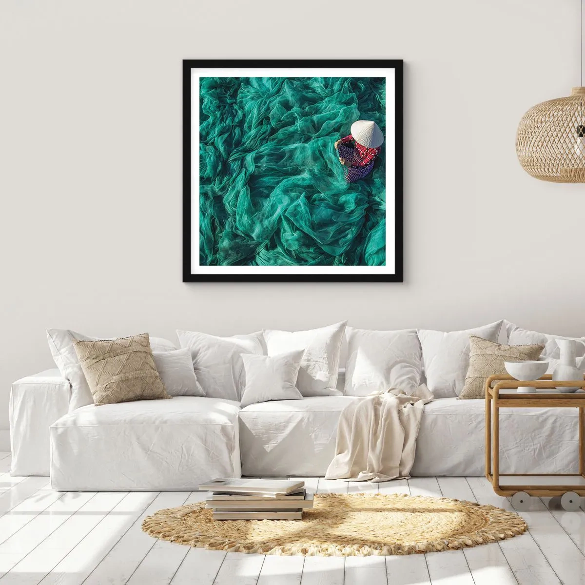 Poster în ramă neagră - Într-o mare de rețea - 30x30 cm