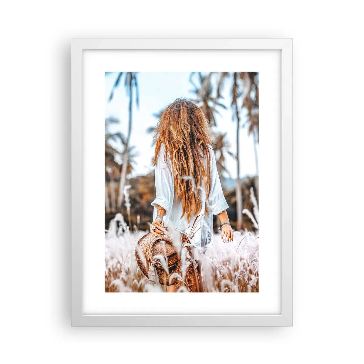 Poster în ramă albă - Născută din puful de iarbă - 30x40 cm